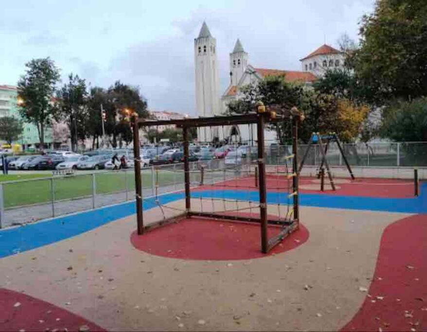 Ola ! Central Lightning Quiet View Garden 10mn Airport Apartamento Lisboa